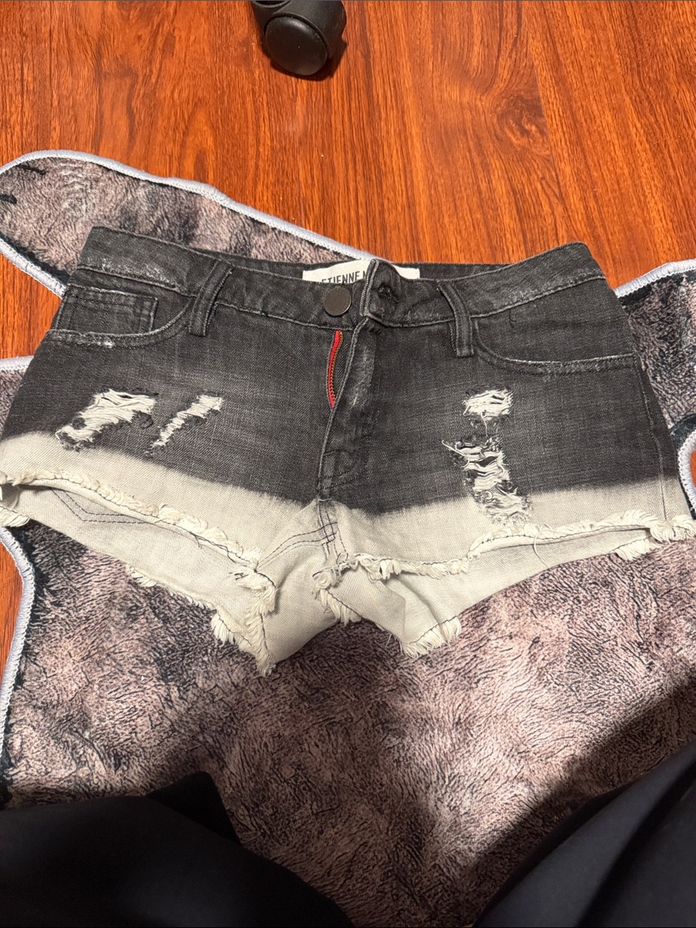 Women’s Ombre Distressed Denim Shorts - Black to Light Gray with red zipper 25